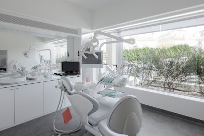 Farooq Dentistry House