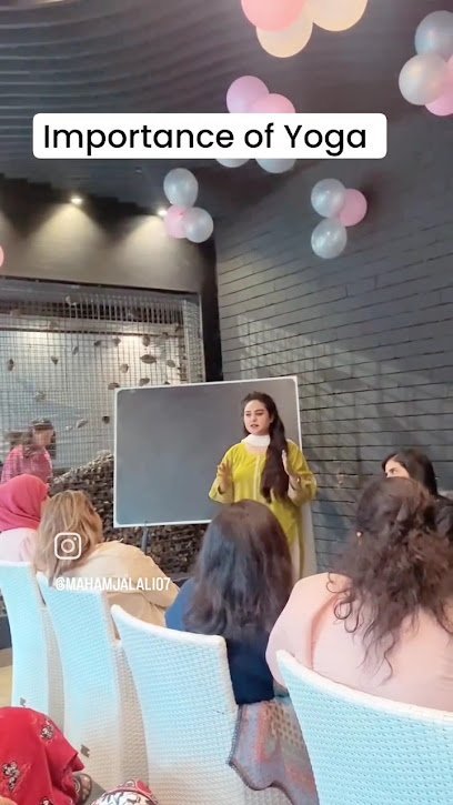 Dr. Maham Jalali