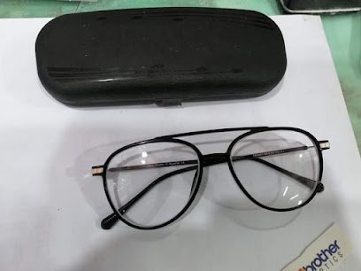 7 Brother Optics